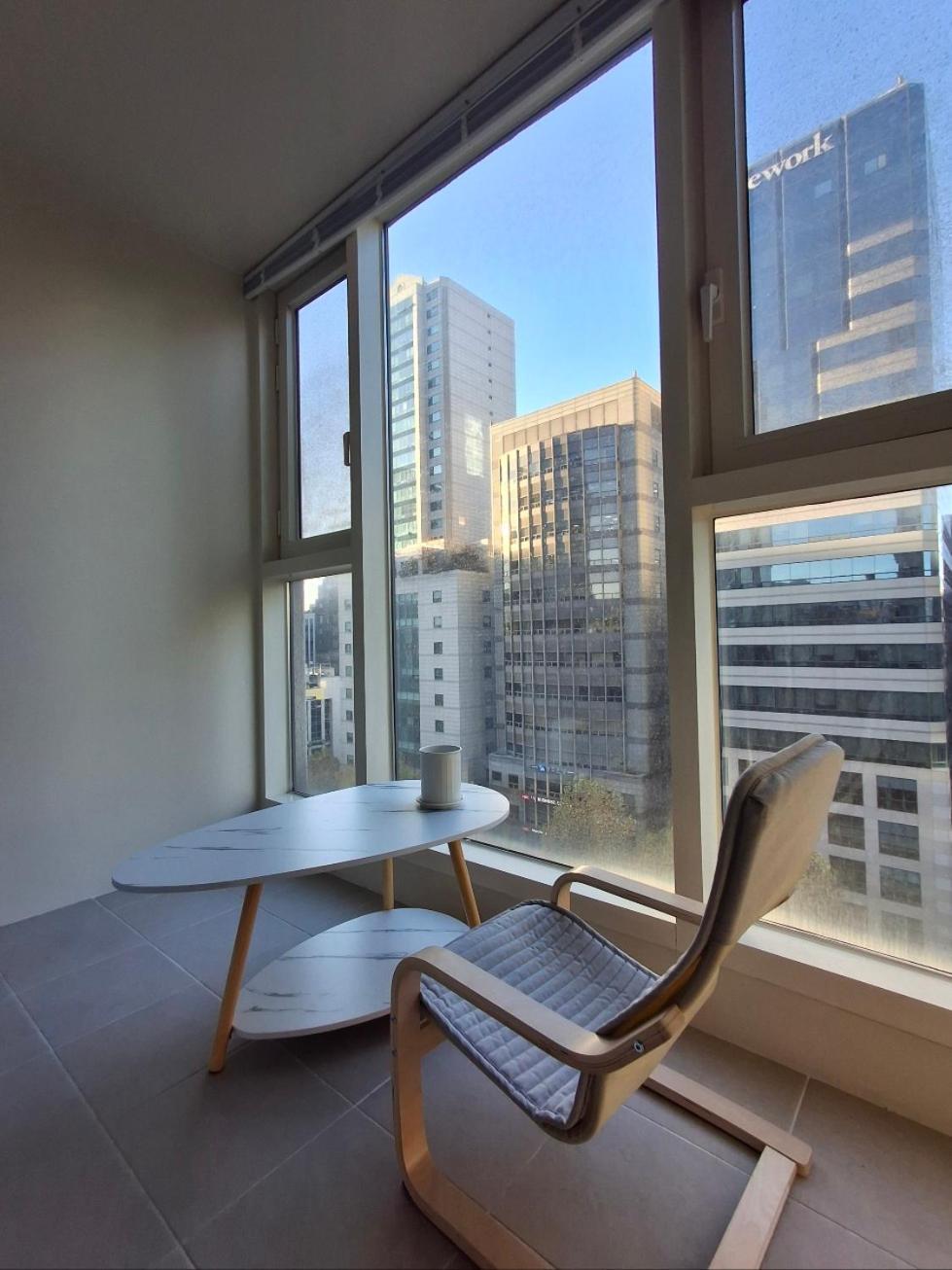 Teheran-ro Balcony View Private House Basic For 2 People Airport 7 Minutes Recently Renewed Pangsapuri Seoul